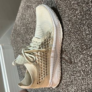 Puma Women’s Sneakers